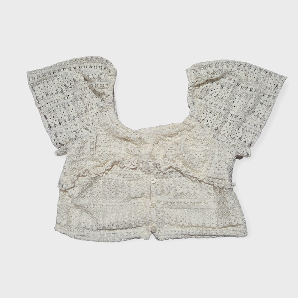 Zara Ecro Lace Flutter Sleeve Ruffled Blouse